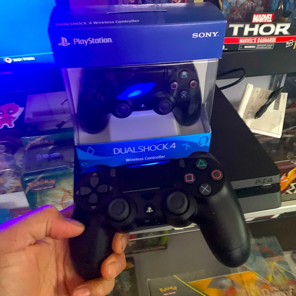 PS4 system 1tb memory